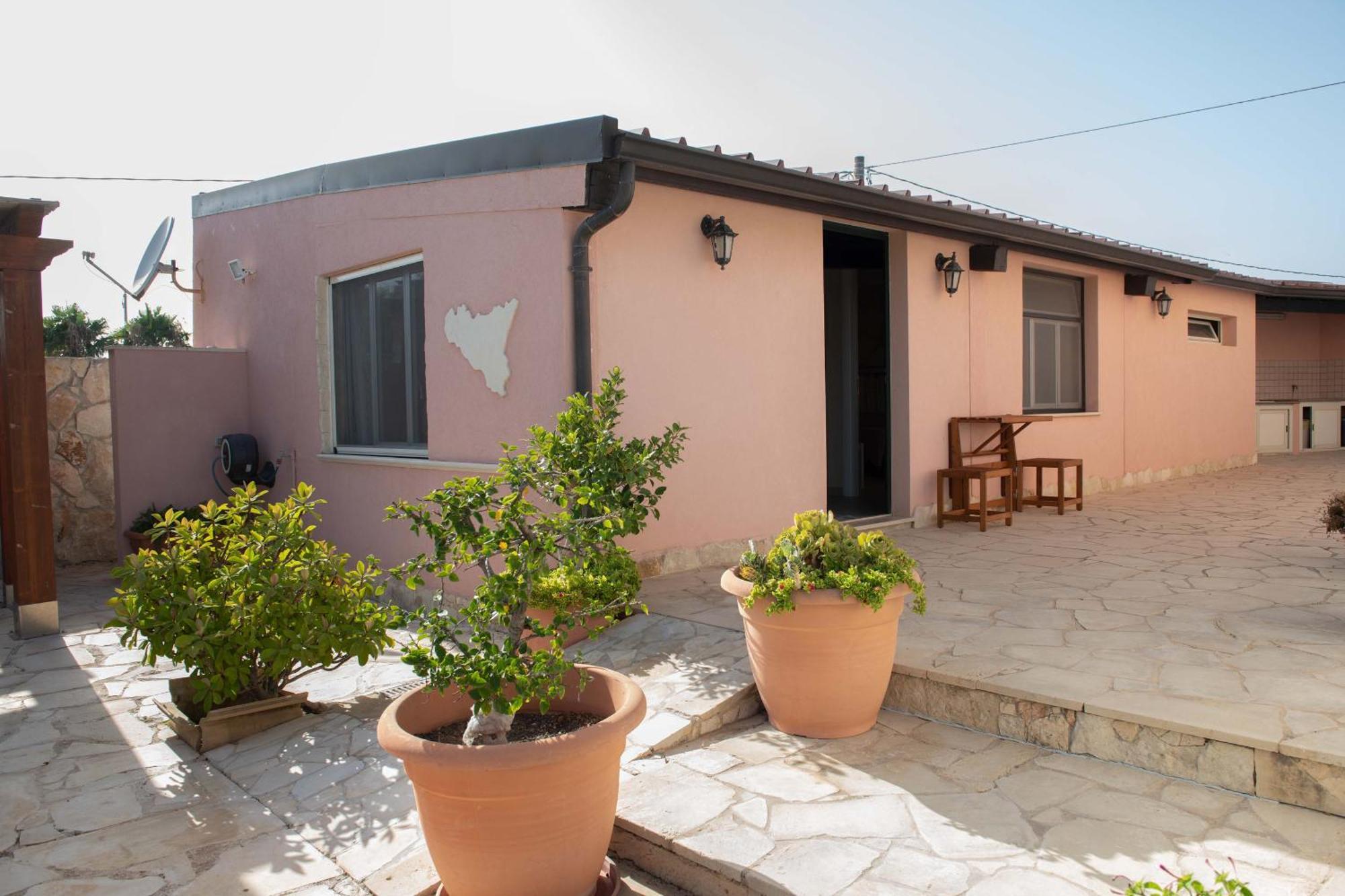 Elmani Villa Pozzallo Exterior photo