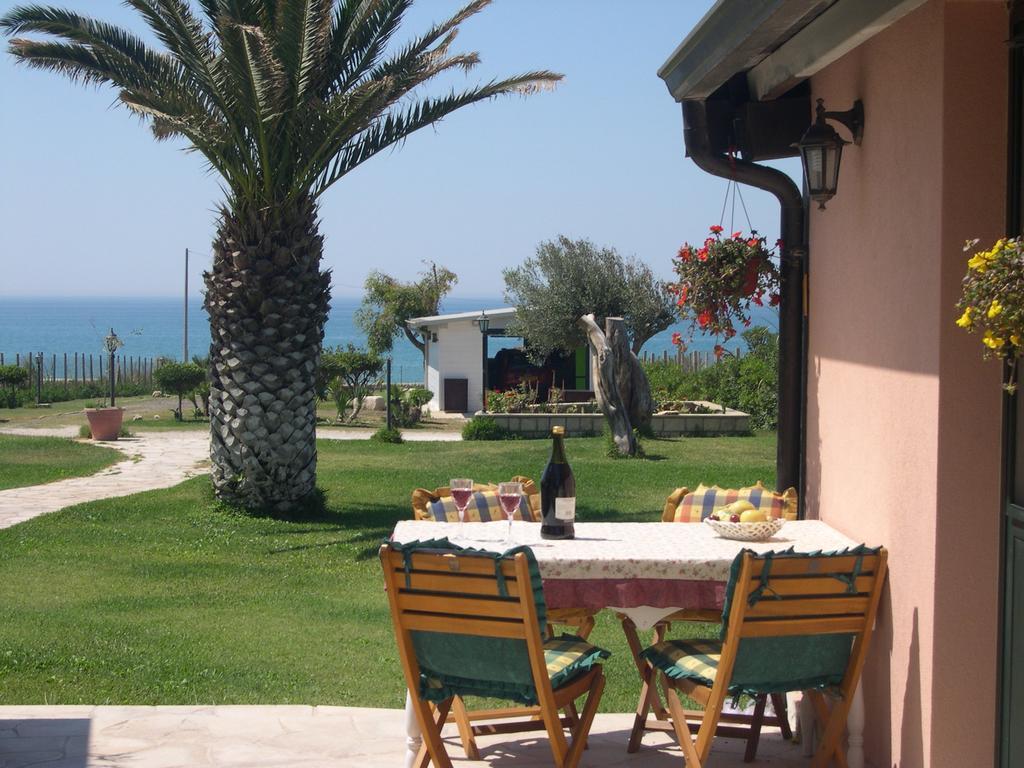 Elmani Villa Pozzallo Exterior photo